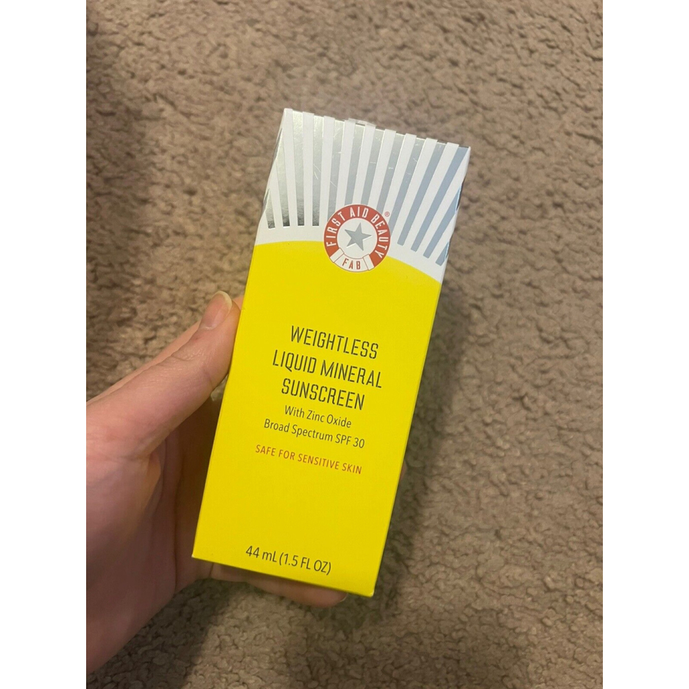 Lightweight Mineral Sunscreen SPF 30 Non Comedogenic Safe Sensitive Skin 11/2025